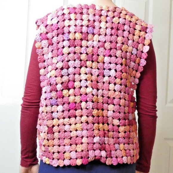 Bottle Cap Vest Size M Womens Sleeveless OOAK Handmade Pinks Retro - Picture 3 of 6